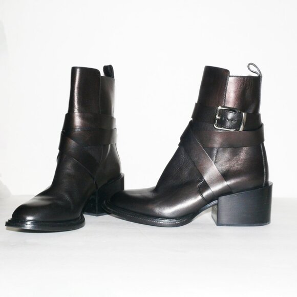 JIL SANDER BLACK LEATHER BUCKLED ANKLE BOOT w/OIL SLICK FINISH - Picture 1 of 9